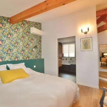 Apartment Magnificent With Terrace In