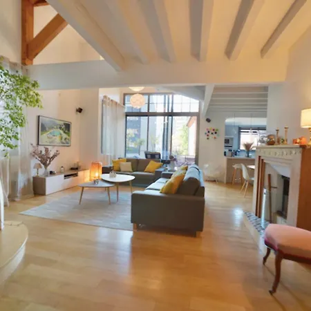 Magnificent With Terrace In *