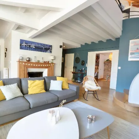 Magnificent With Terrace In *
