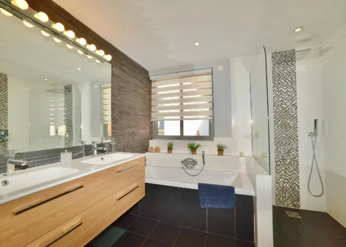 Magnificent With Terrace In *