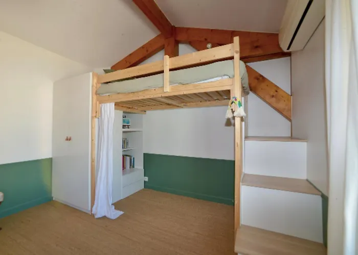 Magnificent With Terrace In Διαμέρισμα