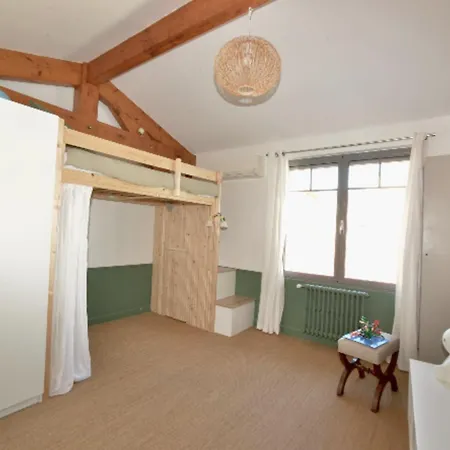 Magnificent With Terrace In Apartamento *