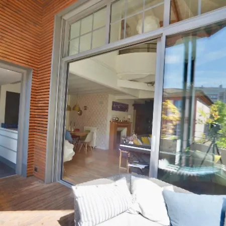 Magnificent With Terrace In Apartamento