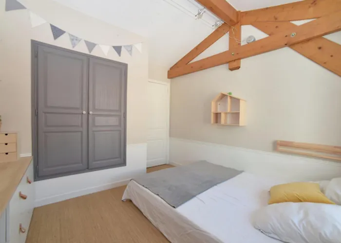 Lägenhet Magnificent With Terrace In Toulouse